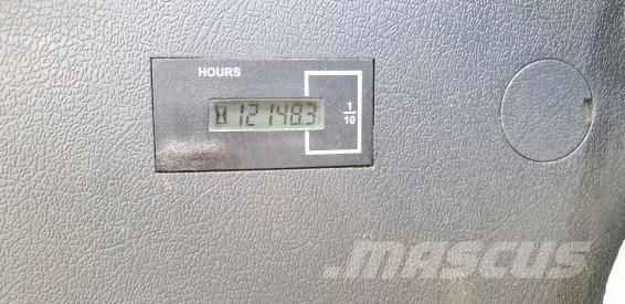 Hyundai HX 300 Vikšriniai ekskavatoriai