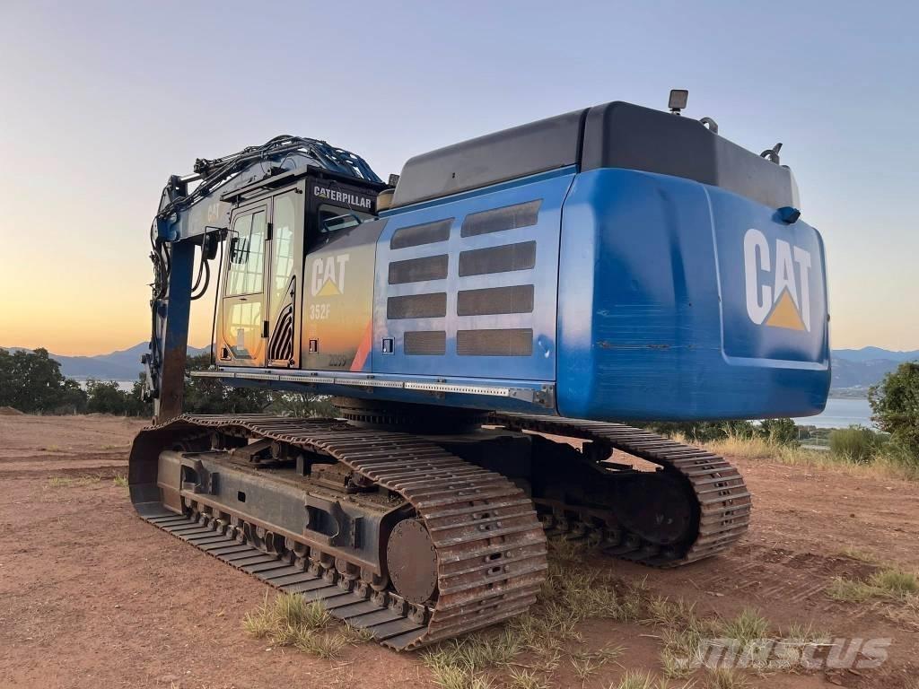 CAT 352 F XE Vikšriniai ekskavatoriai