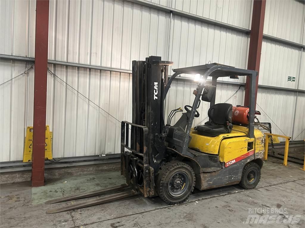 TCM FG25T3 LPG (dujiniai) krautuvai