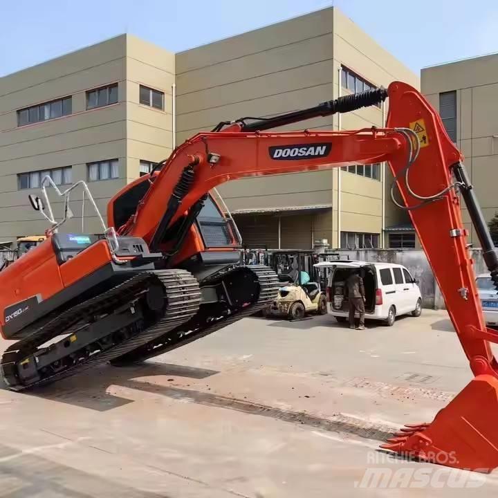 Doosan DX150 Vikšriniai ekskavatoriai