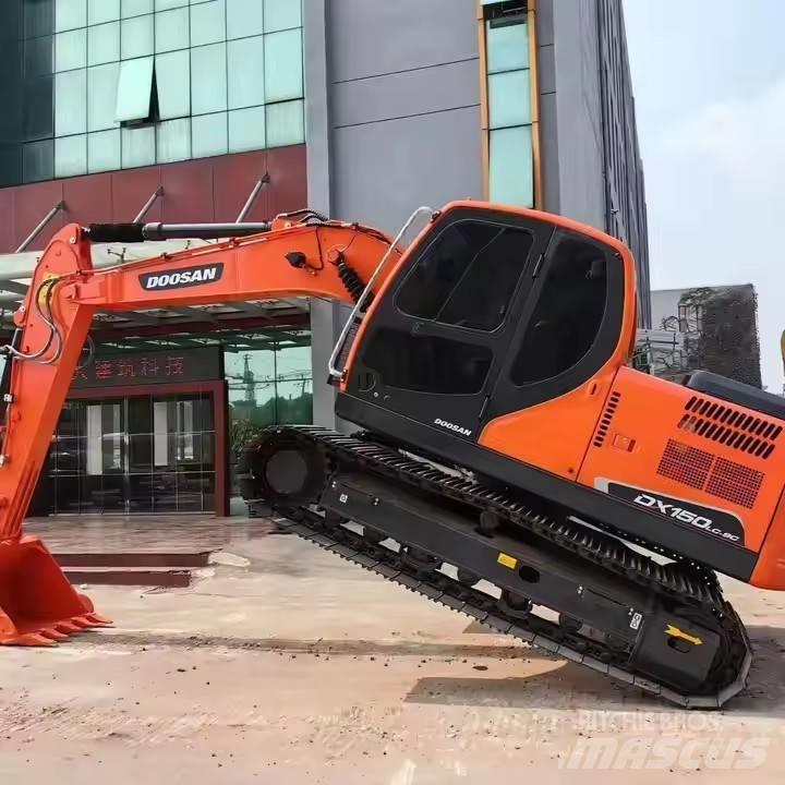 Doosan DX150 Vikšriniai ekskavatoriai