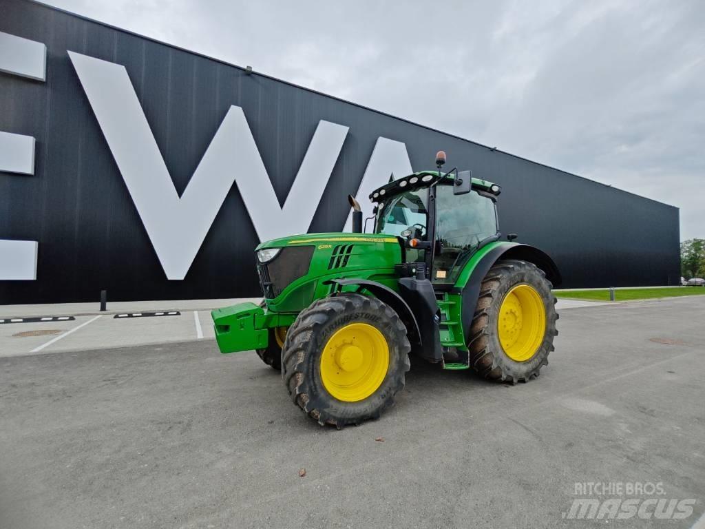 John Deere 6215 R Traktoriai