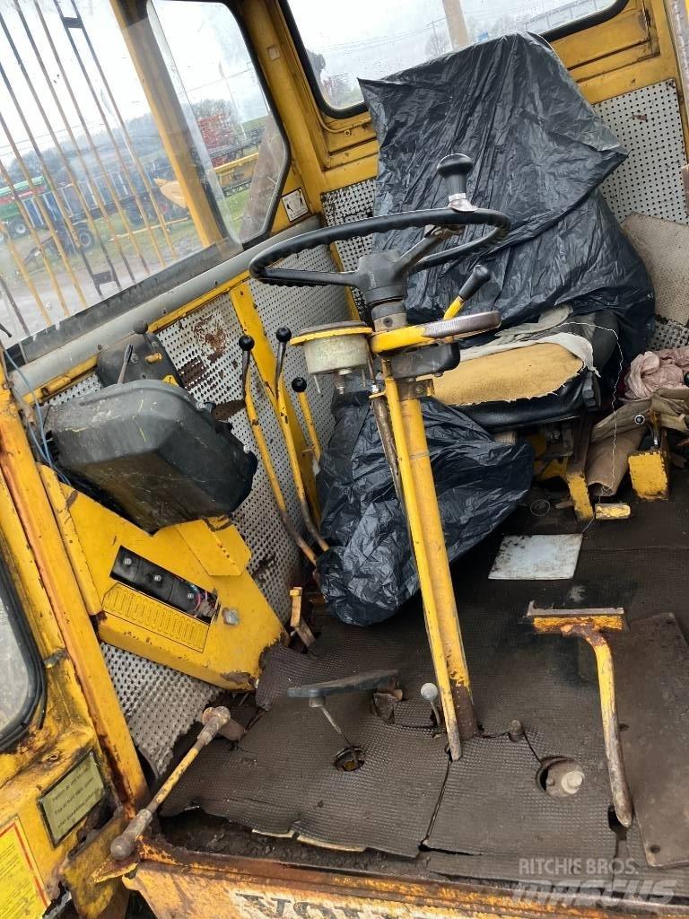 Volvo BM 641 Frontaliniai krautuvai ir ekskavatoriai