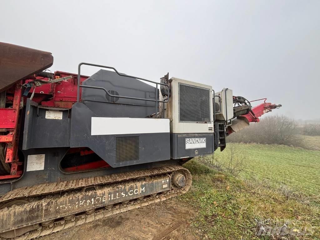 Sandvik QJ 241 Mobilūs smulkintuvai