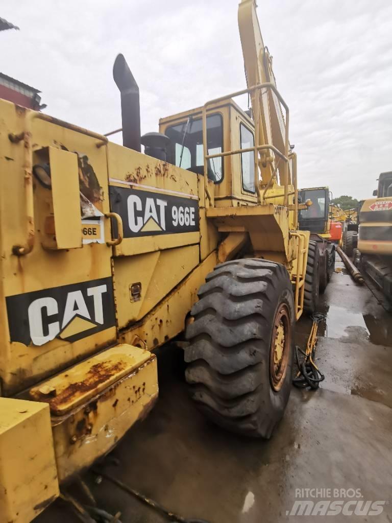 CAT 966E Naudoti ratiniai krautuvai