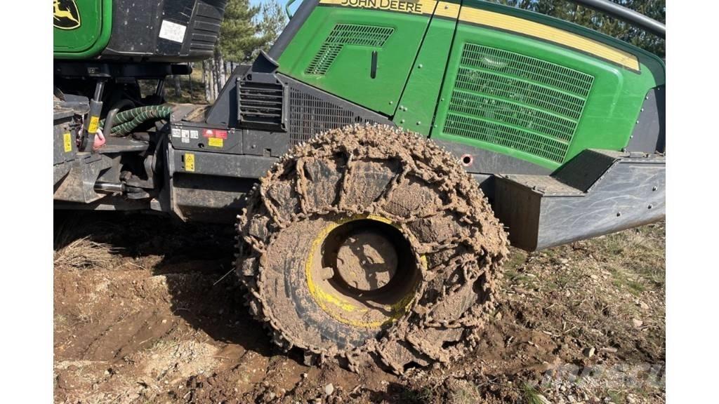 John Deere 1070 G Miško technika (Harvesteriai)