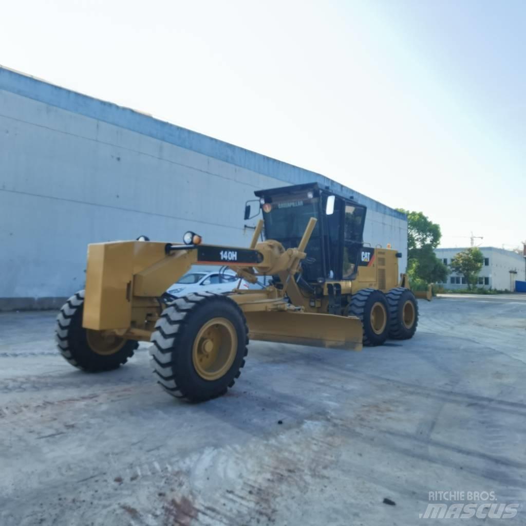 CAT 140 H Greideriai