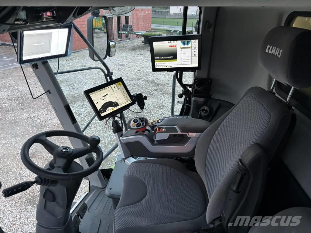 CLAAS Lexion 8900 TT Derliaus nuėmimo kombainai