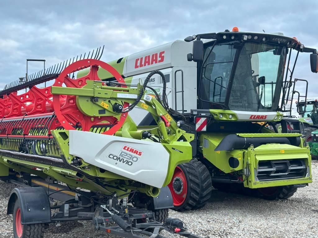 CLAAS Lexion 8900 TT Derliaus nuėmimo kombainai