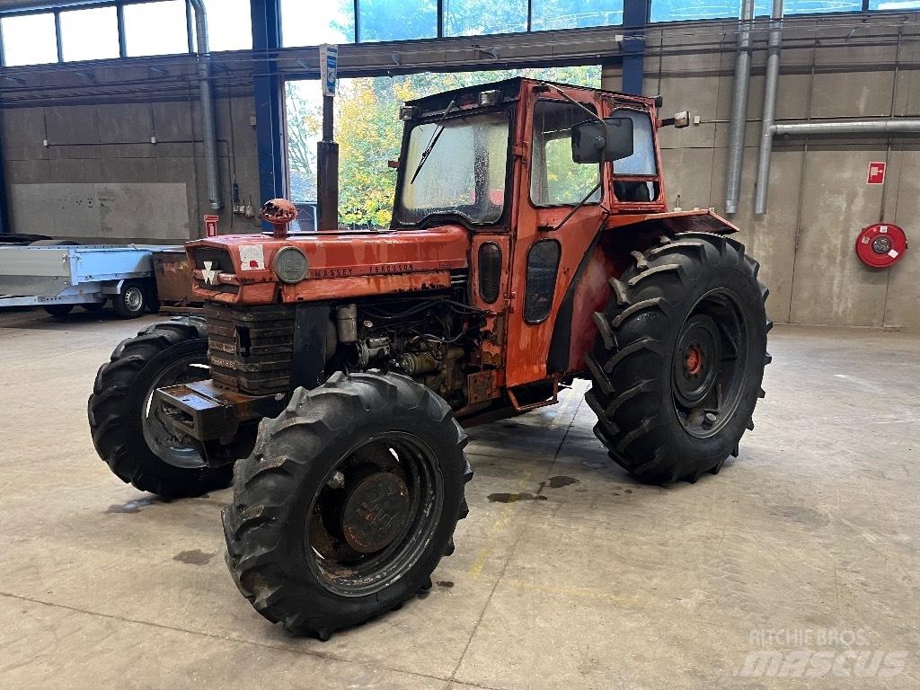 Massey Ferguson 168 Traktoriai