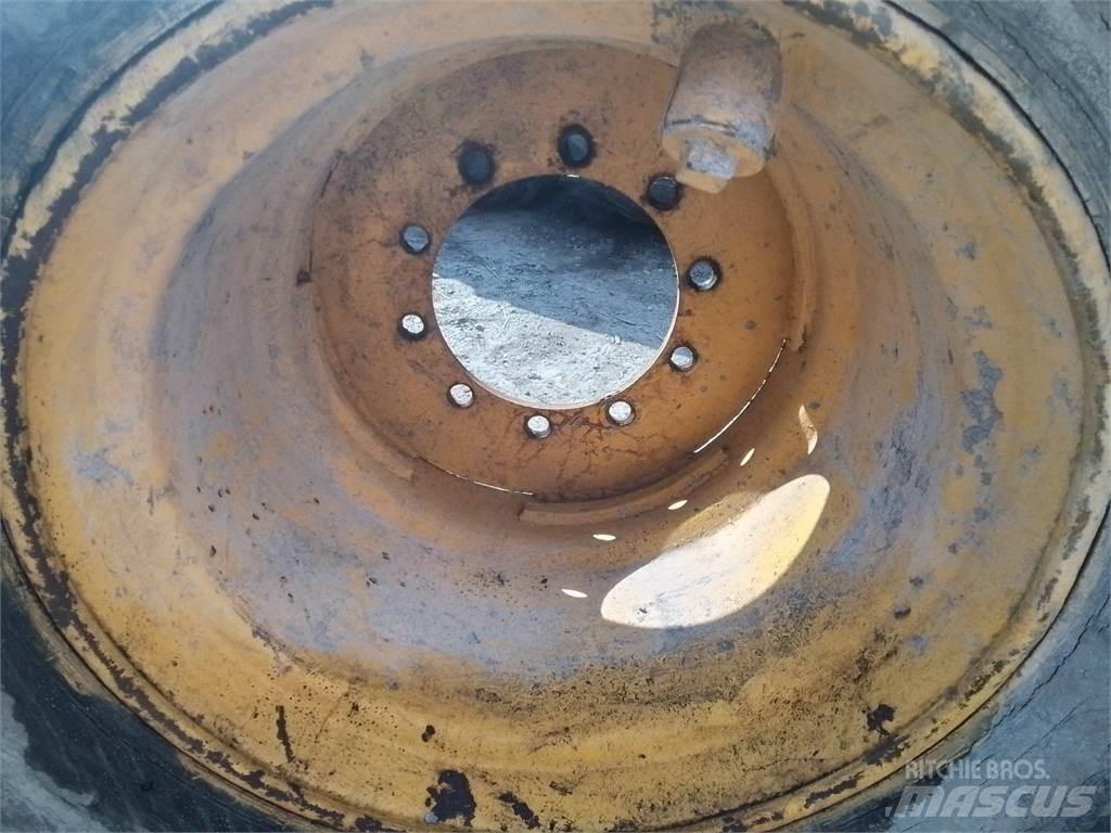 Ösa 250 24x26,5 Padangos, ratai ir ratlankiai