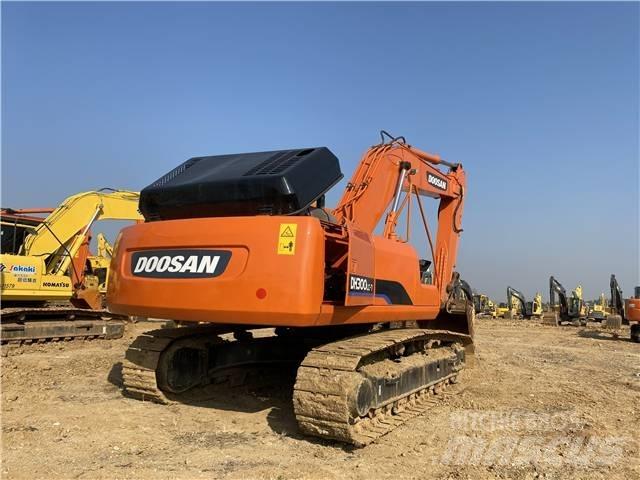 Doosan DH 300 Vikšriniai ekskavatoriai