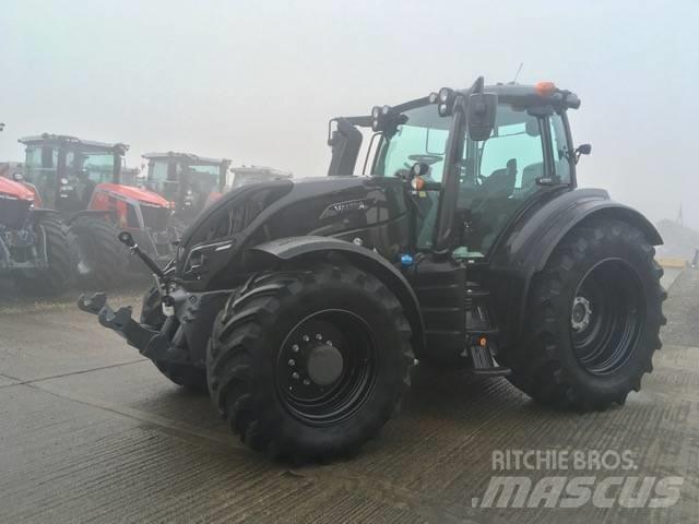 Valtra T234A Traktoriai