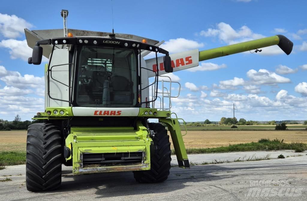 CLAAS Lexion 670 Derliaus nuėmimo kombainai