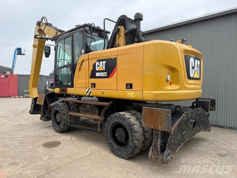 CAT MH 3022 Atliekų / pramoniniai krautuvai