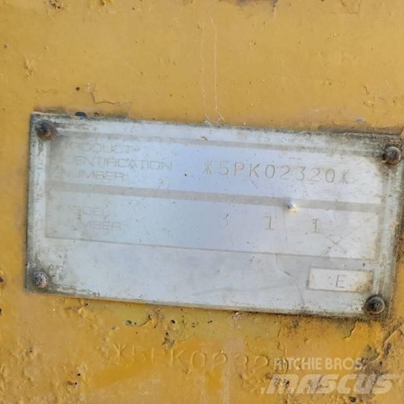 CAT 311 Vikšriniai ekskavatoriai
