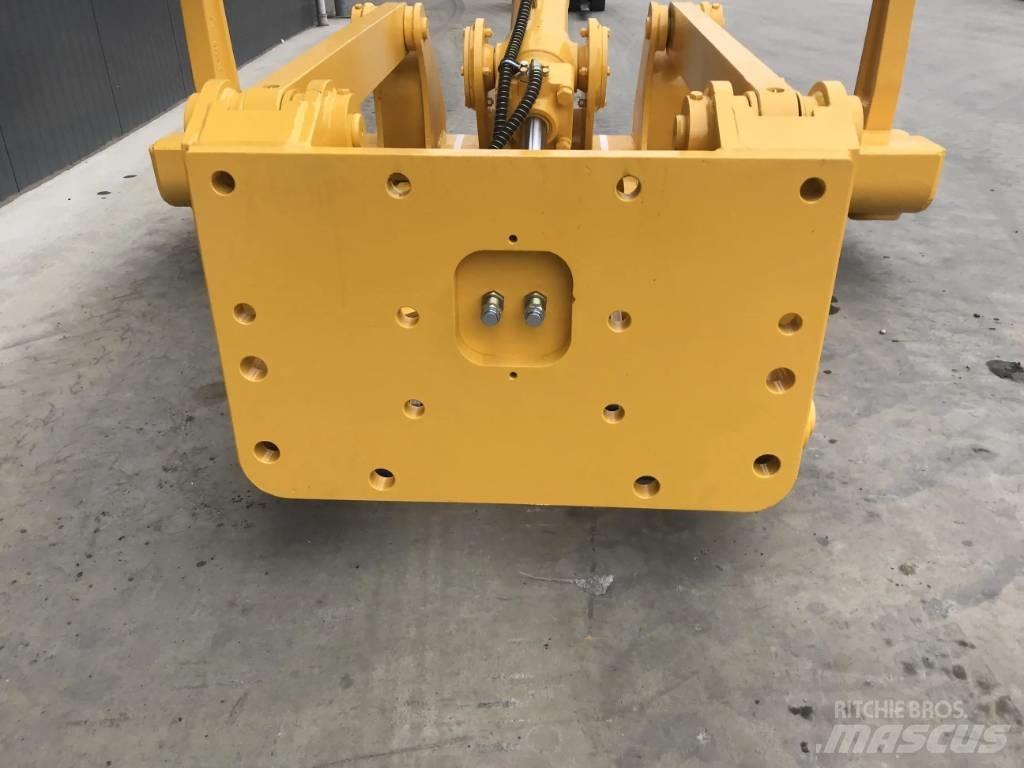Komatsu D65 Kultivatoriai-purentuvai