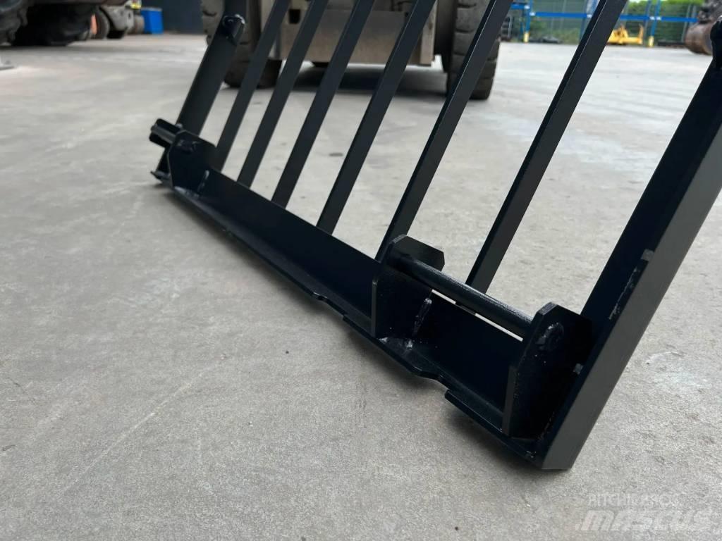 CAT 324D Guard Kabinos ir interjeras