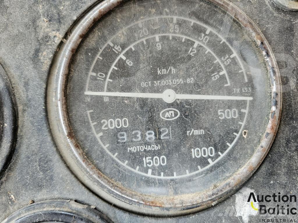  Kirovec K-701 Traktoriai