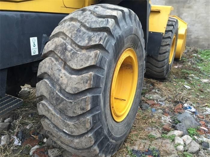 Komatsu WA 320-5 Naudoti ratiniai krautuvai