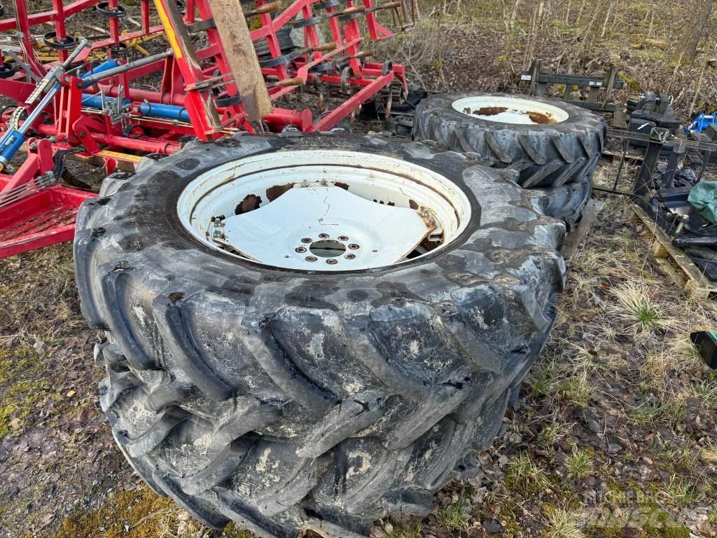 New Holland TS110 Traktoriai