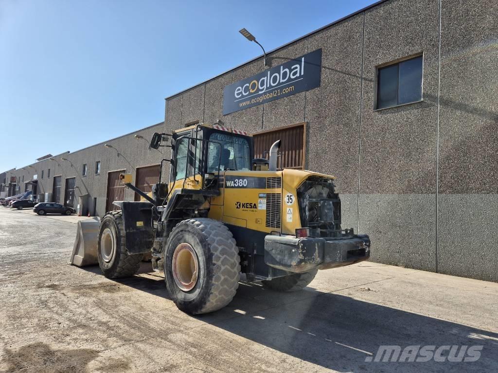 Komatsu WA 380-6 Naudoti ratiniai krautuvai