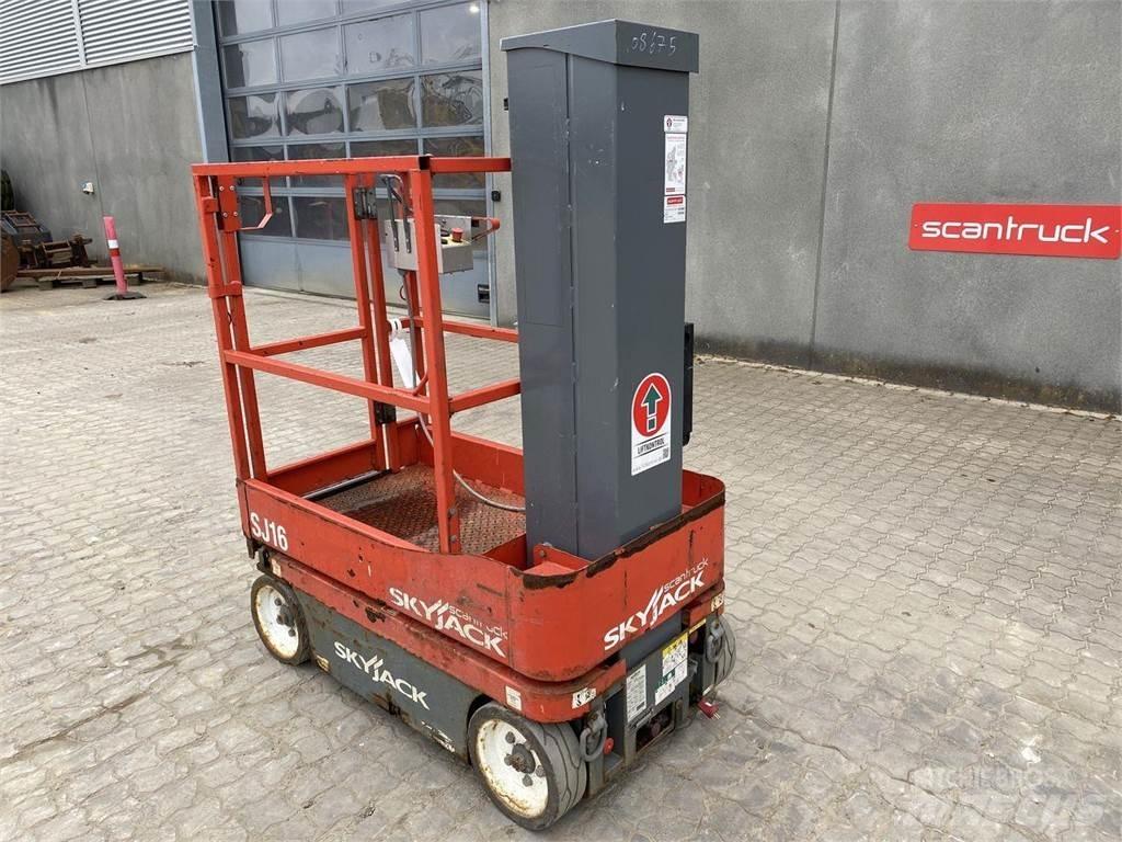 SkyJack SJ16 Vertikalūs stiebiniai keltuvai