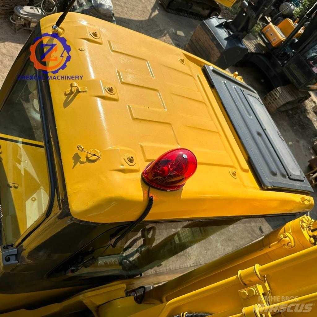 Komatsu PC 200 Vikšriniai ekskavatoriai