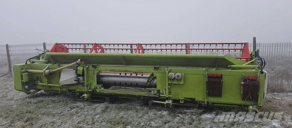 CLAAS Tucano 440 Derliaus nuėmimo kombainai
