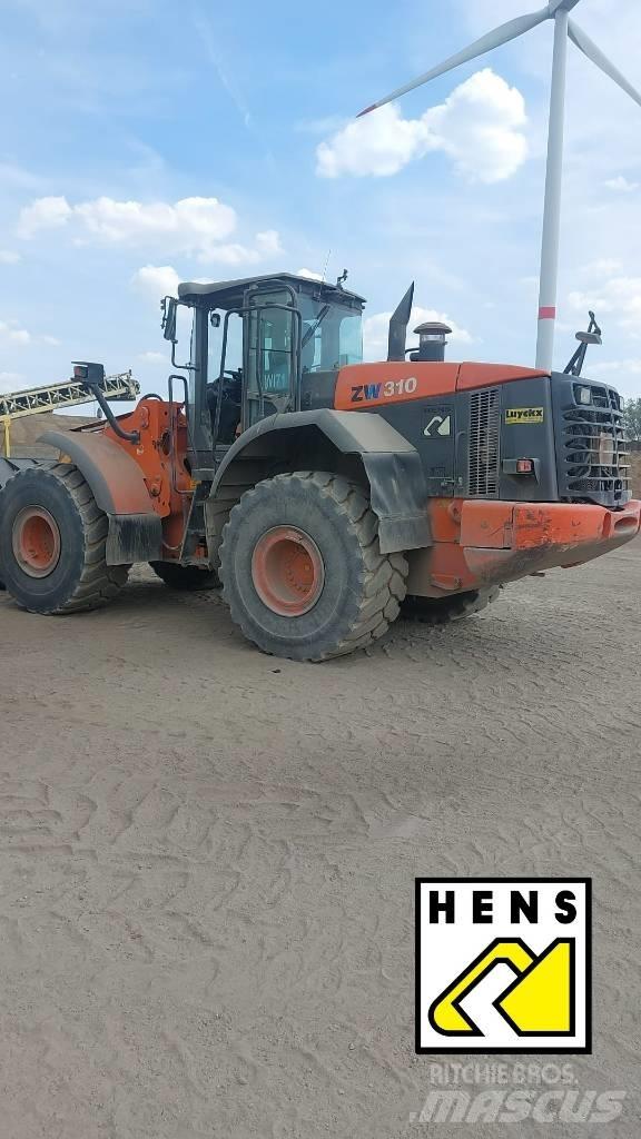 Hitachi ZW 310 Karjeriniai savivarčiai