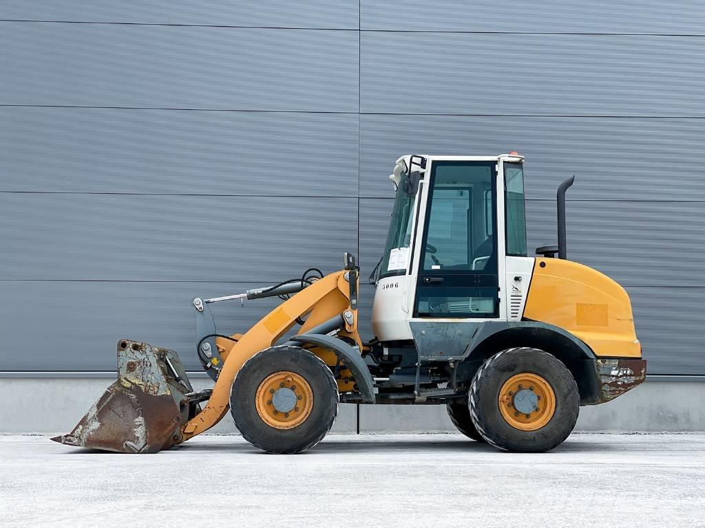 Liebherr L 506 Naudoti ratiniai krautuvai