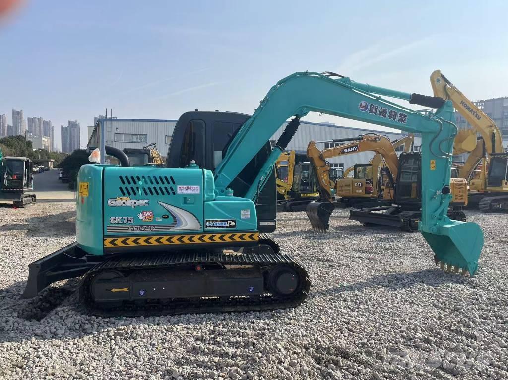 Kobelco SK75 Vikšriniai ekskavatoriai