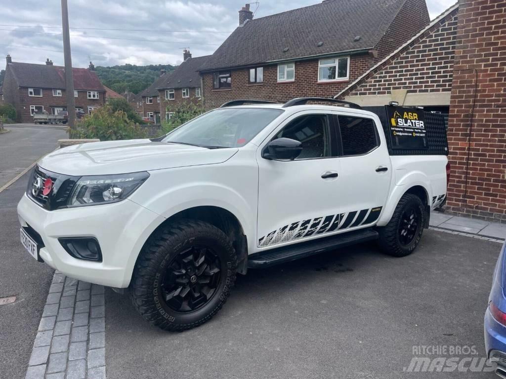 Nissan Navara Lengvieji automobiliai