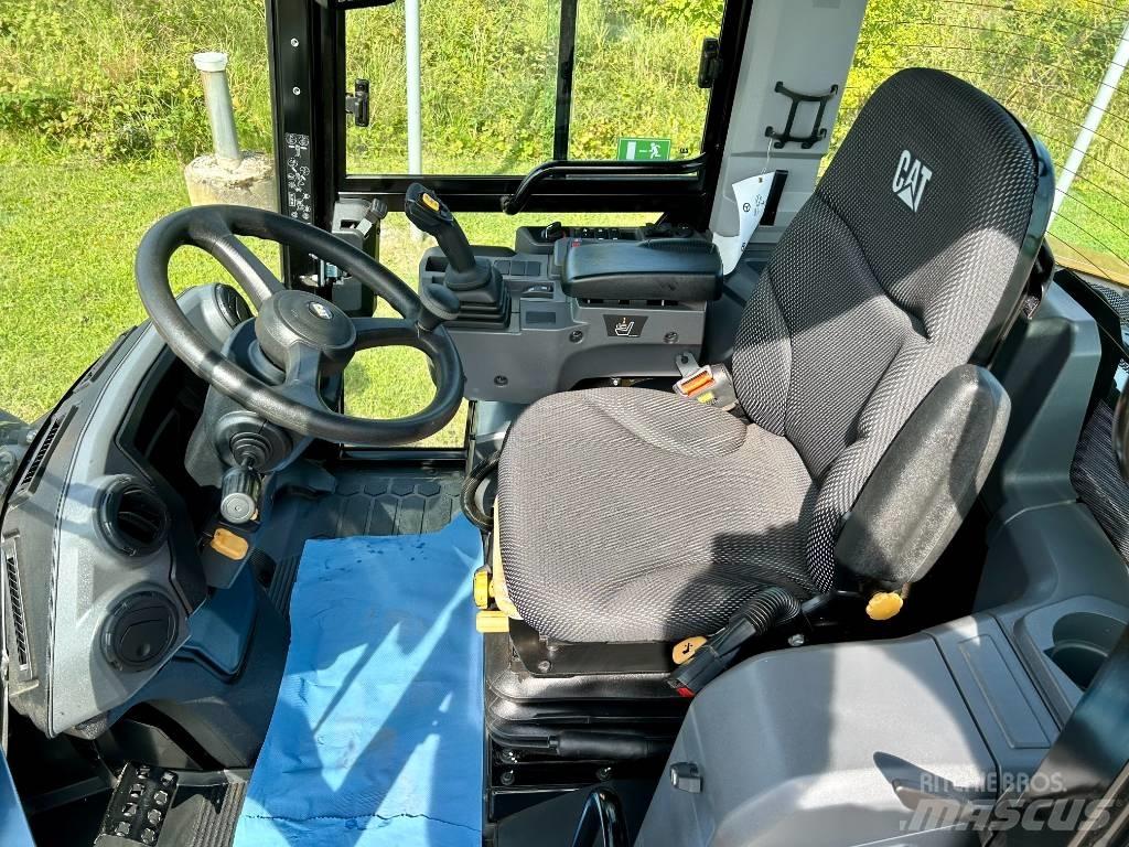 CAT 906 NG Naudoti ratiniai krautuvai