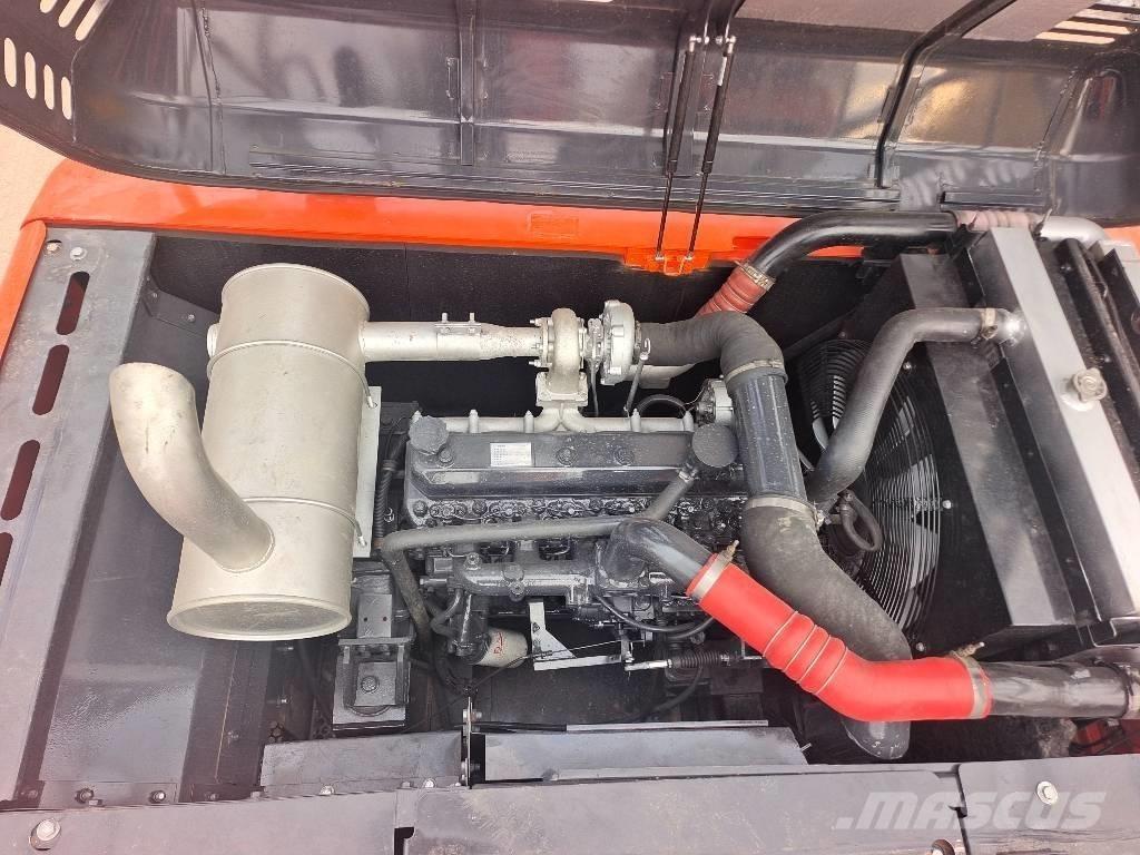 Doosan DX 225 Vikšriniai ekskavatoriai