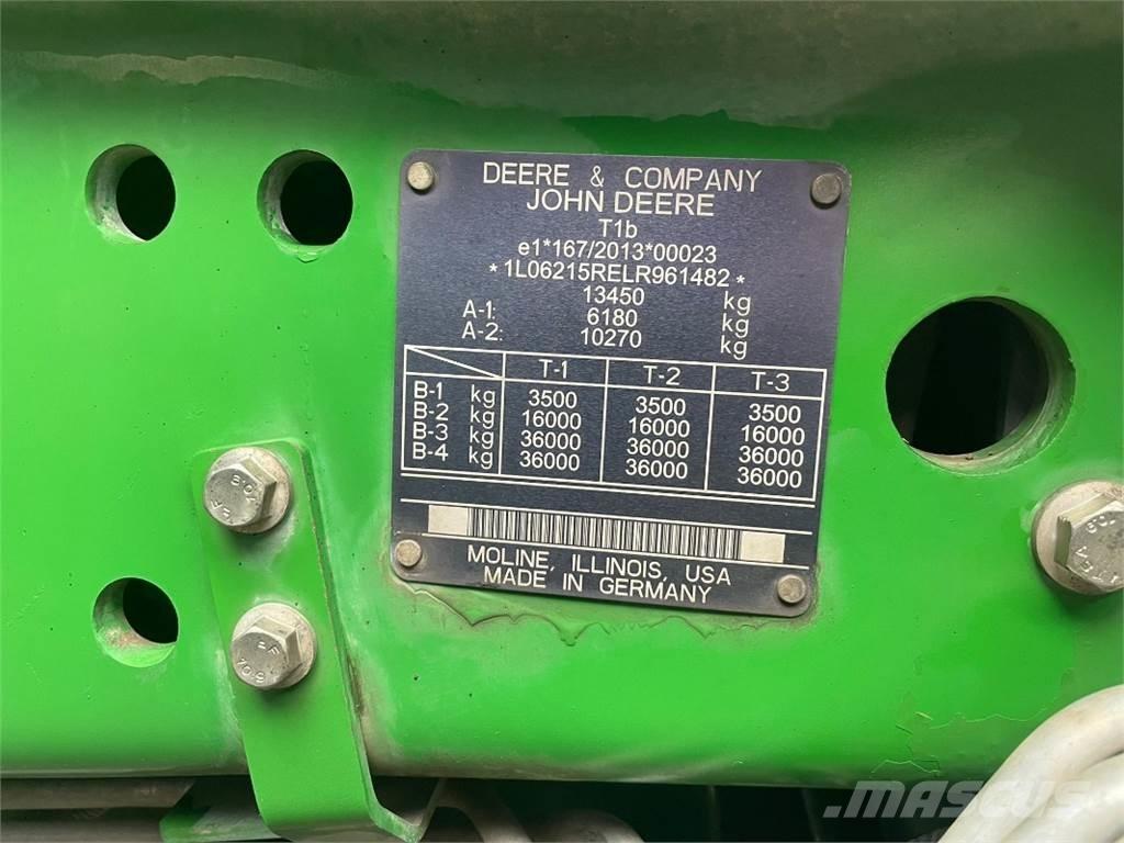 John Deere 6215R Traktoriai