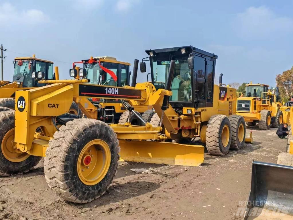 CAT 140 H Greideriai