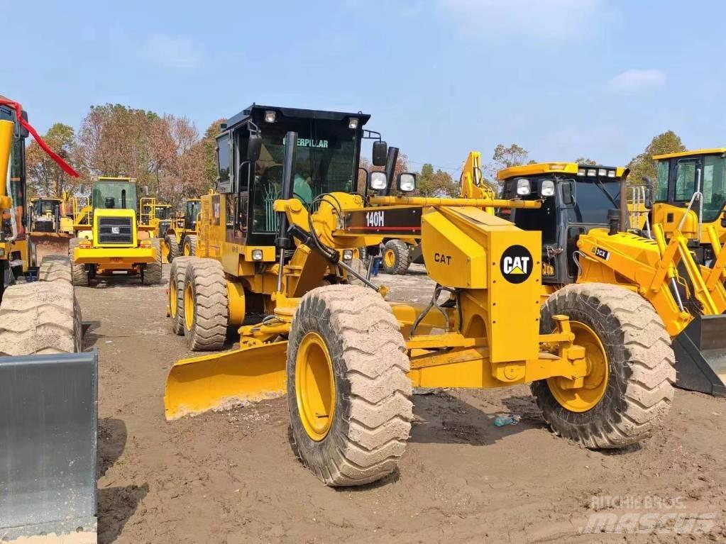 CAT 140 H Greideriai