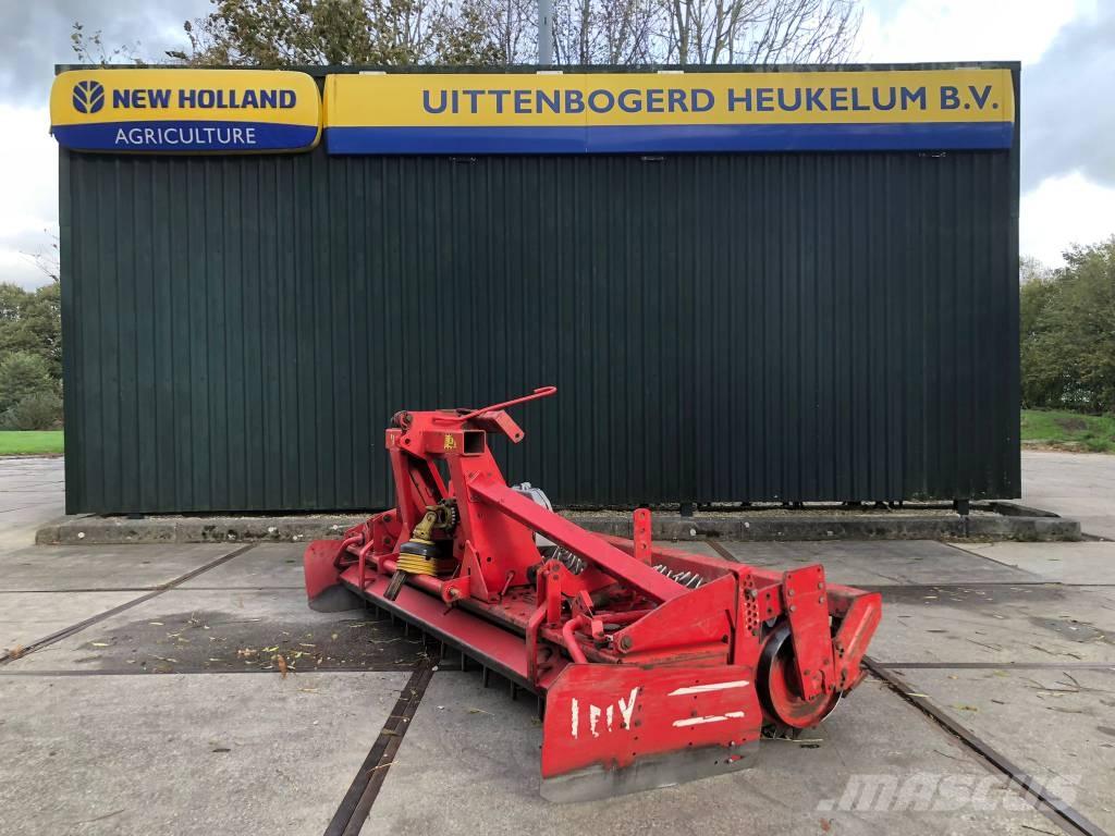 Lely 300-35 Varomosios akėčios ir žemės frezos