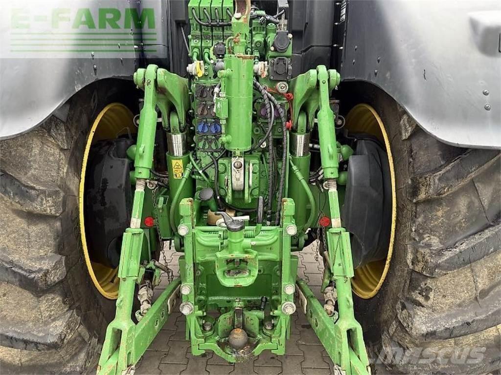 John Deere 6250 r Traktoriai