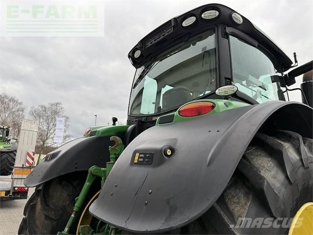 John Deere 6250 r Traktoriai