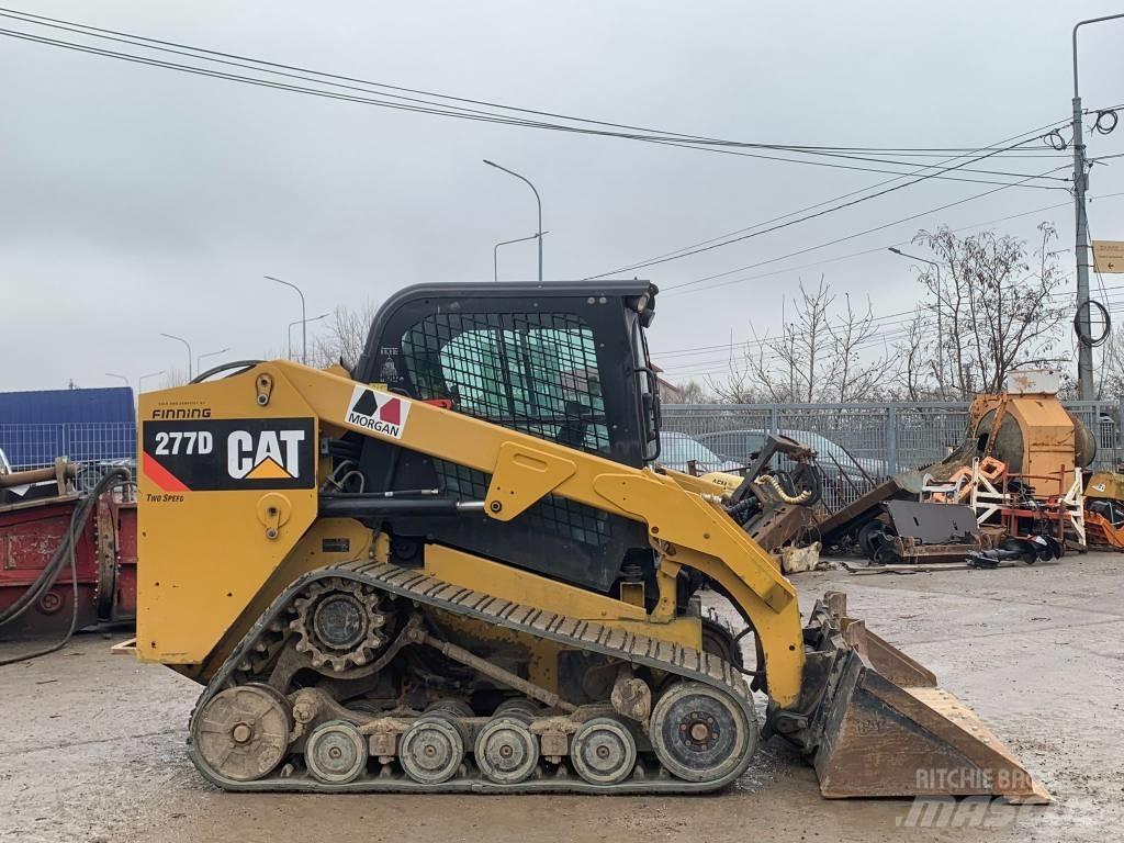 CAT 277 D Krautuvai su šoniniu pasukimu