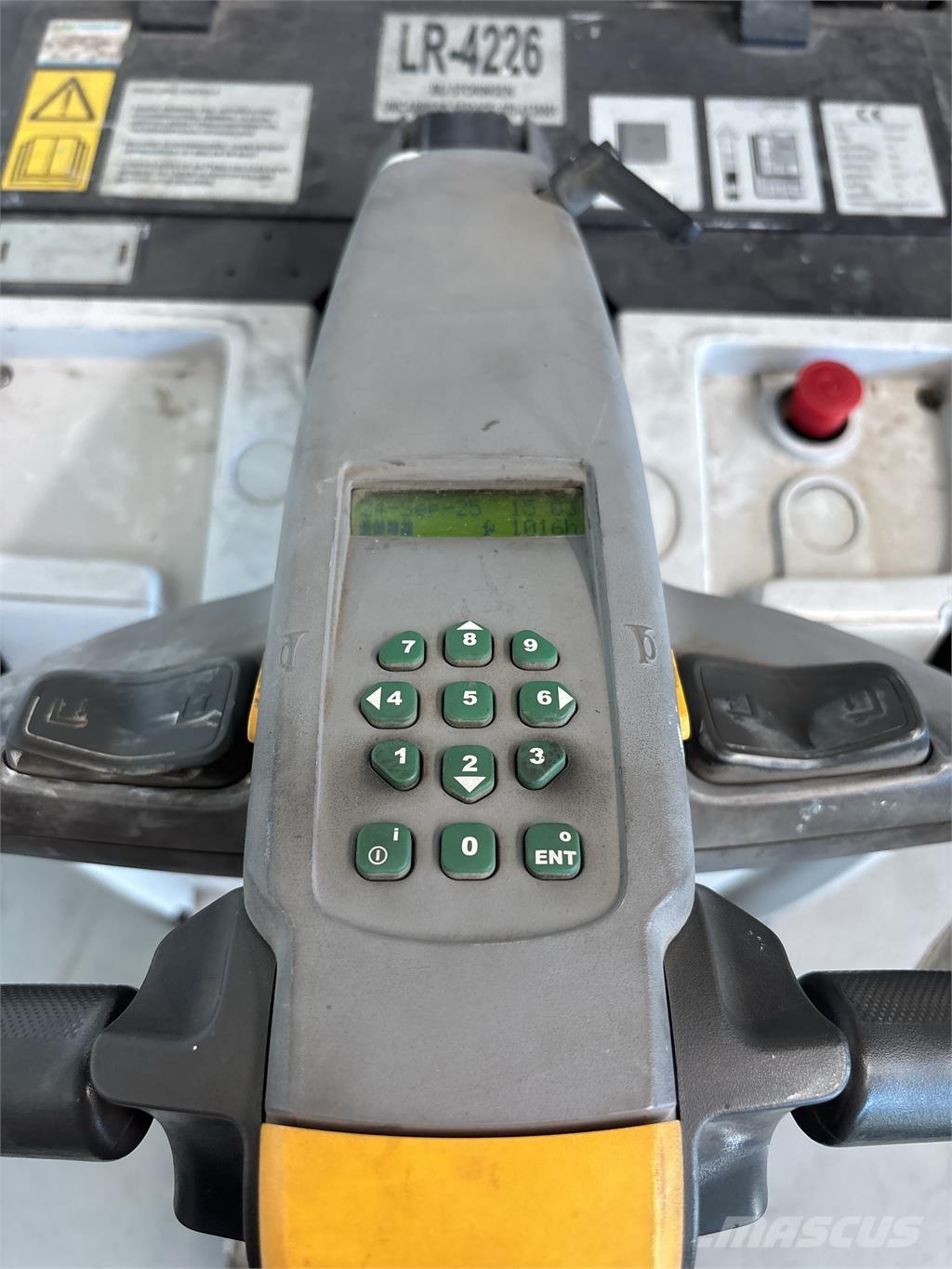 UniCarriers PDP200 Savaeigiai rietuvai