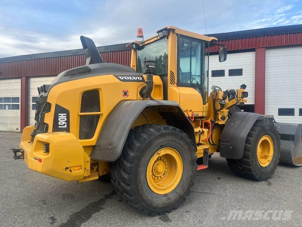 Volvo L 90 H Naudoti ratiniai krautuvai