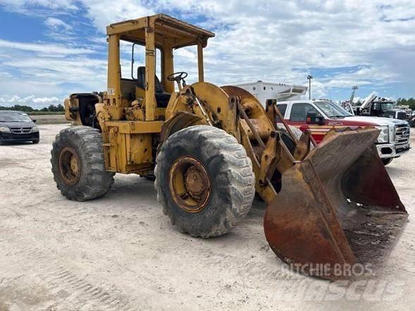 CAT 950 Naudoti ratiniai krautuvai