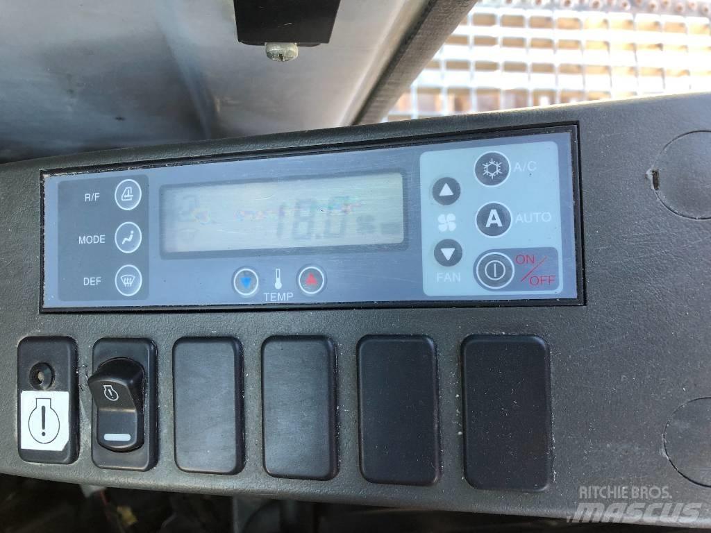 Kobelco E 305 Vikšriniai ekskavatoriai