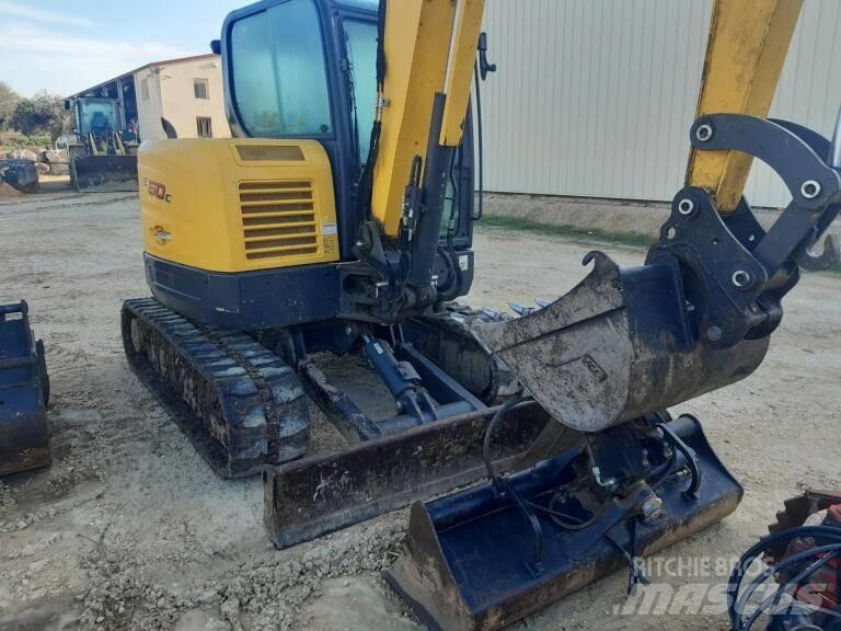 New Holland E 60 C Mini ekskavatoriai < 7 t