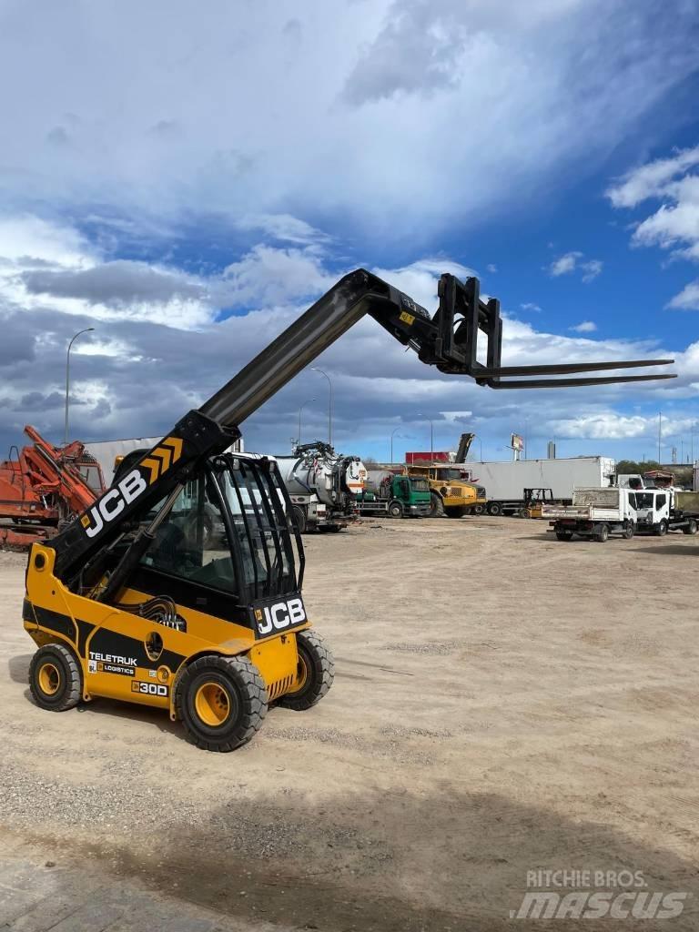 JCB TLT 30 D Teleskopiniai krautuvai