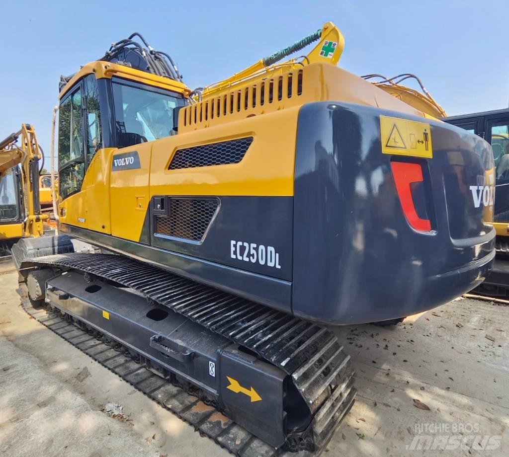Volvo EC 250 D L Vikšriniai ekskavatoriai