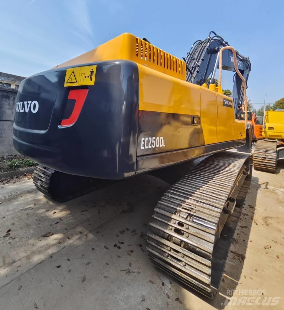 Volvo EC 250 D L Vikšriniai ekskavatoriai